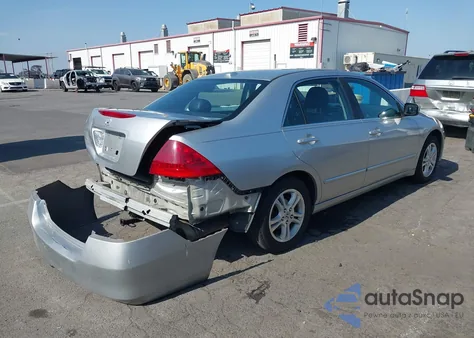 2006 Honda Accord 2.4 Ex z USA, uszkodzony, nr VIN 1HGCM56736A167038